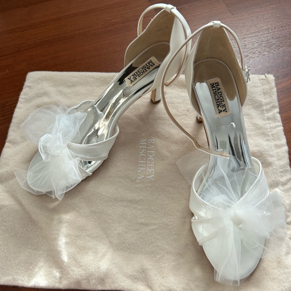 Badgley Mischka Brand New Size 9 Heels